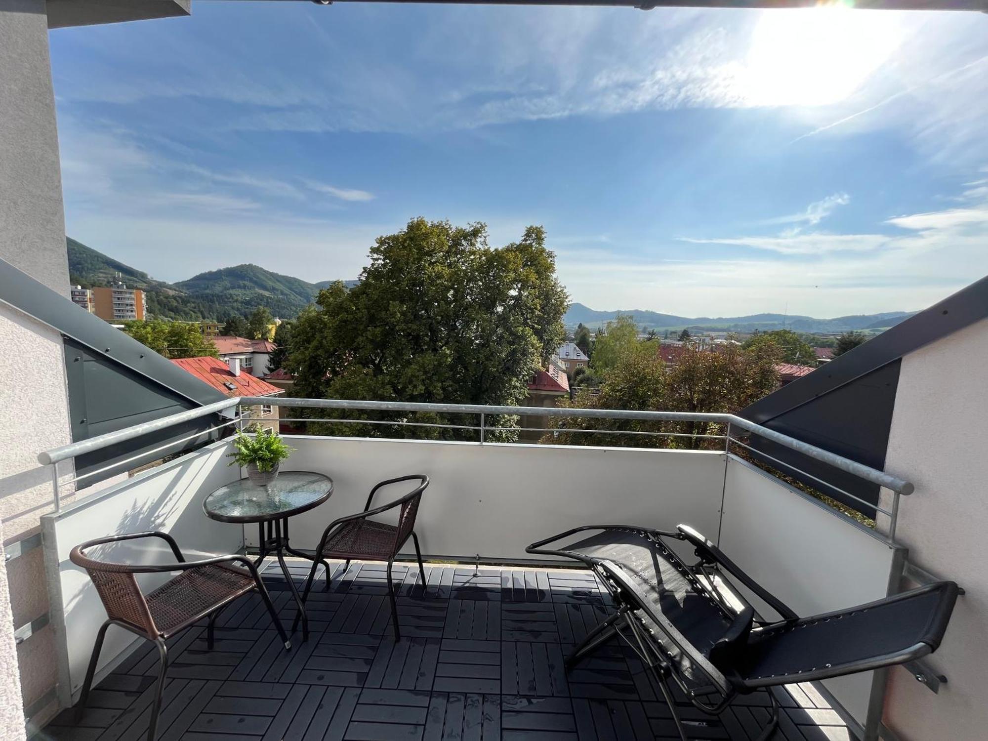 Tranquille Inn Apartment Kysucke Nove Mesto Zewnętrze zdjęcie